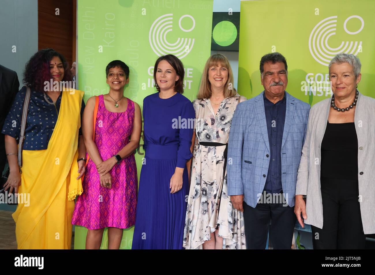 28 August 2022, Thuringia, Weimar: The winners of the Goethe Medal 2022 of the Goethe Institute Nimi Ravindran (l-r) and Shiva Pathak, artists from India, Annalena Baerbock (Bündnis 90/Die Grünen), Federal Foreign Minister, Tali Nates historian from South Africa, Mohamed Abla, multi-media artist from Egypt, and Carola Lentz, President of the Goethe Institute. The medal honors personalities who have made a special contribution to international cultural exchange or the teaching of the German language. It is awarded annually on the birthday of the poet Johann Wolfgang von Goethe. Photo: Bodo Scha Stock Photo