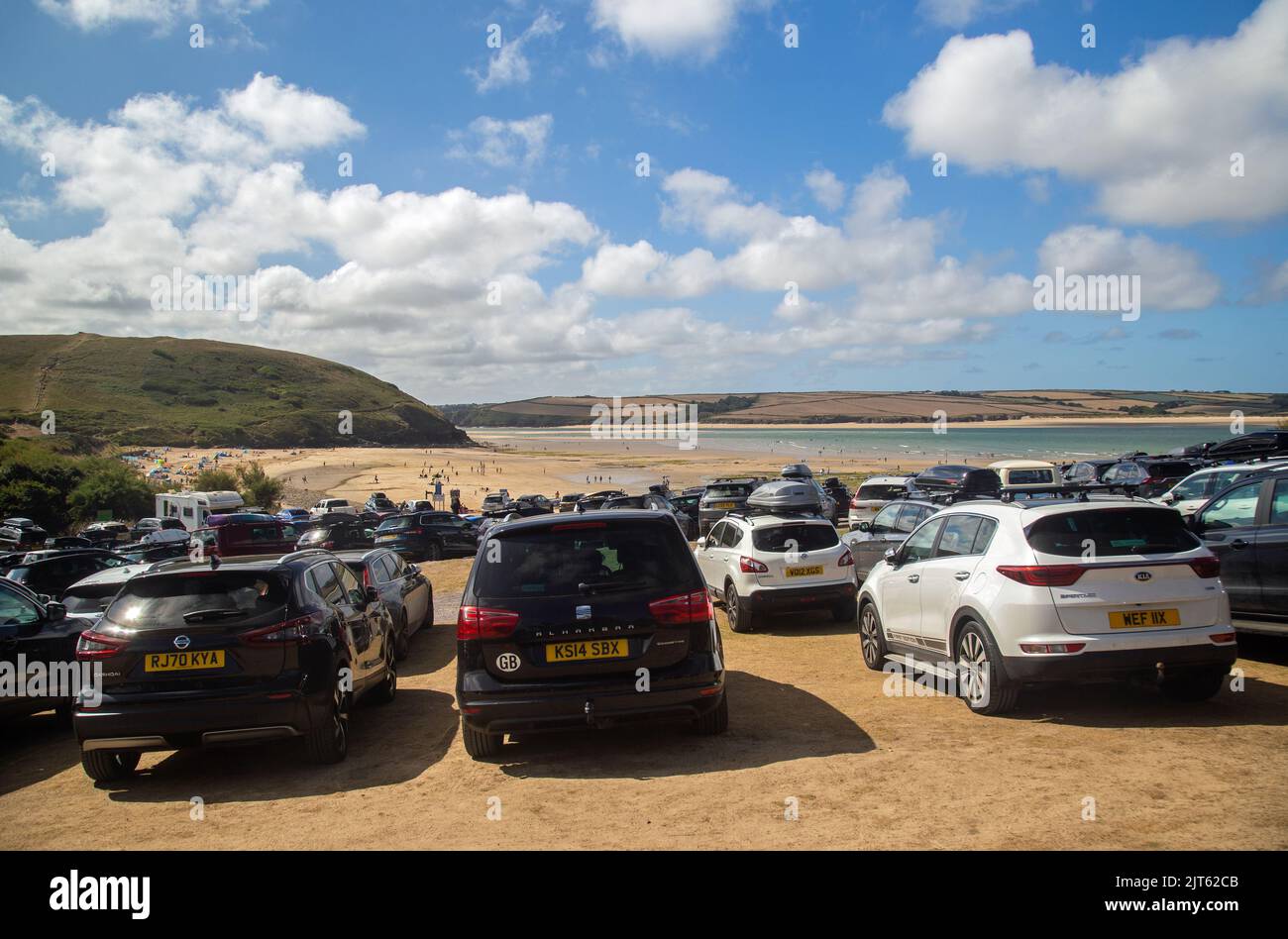 Cars parked field rows hi-res stock photography and images - Alamy