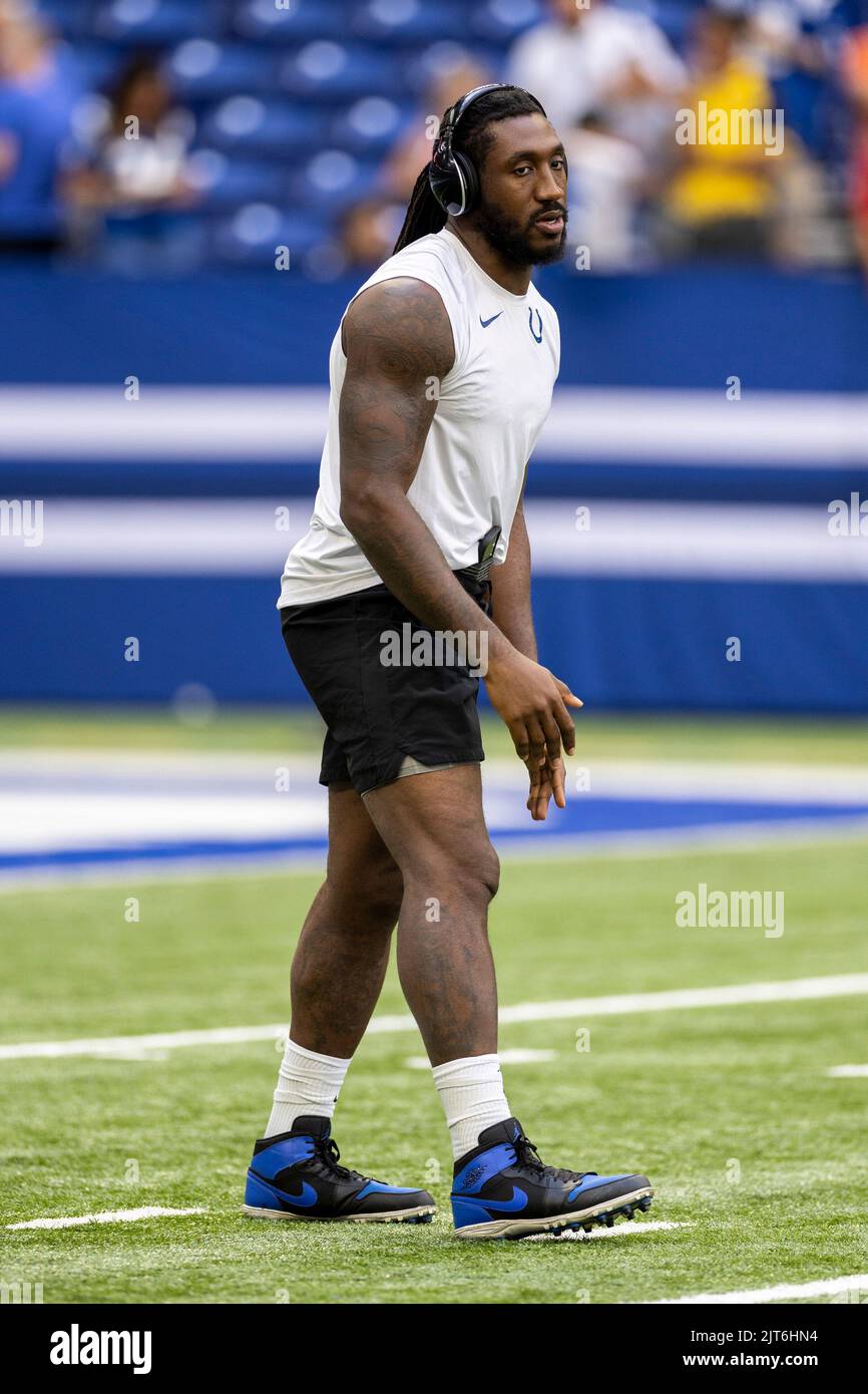 August 27, 2022: Indianapolis Colts tight end Mo Alie-Cox (81) during pregame of NFL football preseason game action between the Tampa Bay Buccaneers and the Indianapolis Colts at Lucas Oil Stadium in Indianapolis, Indiana. Indianapolis defeated Tampa Bay 27-10. John Mersits/CSM. Stock Photo