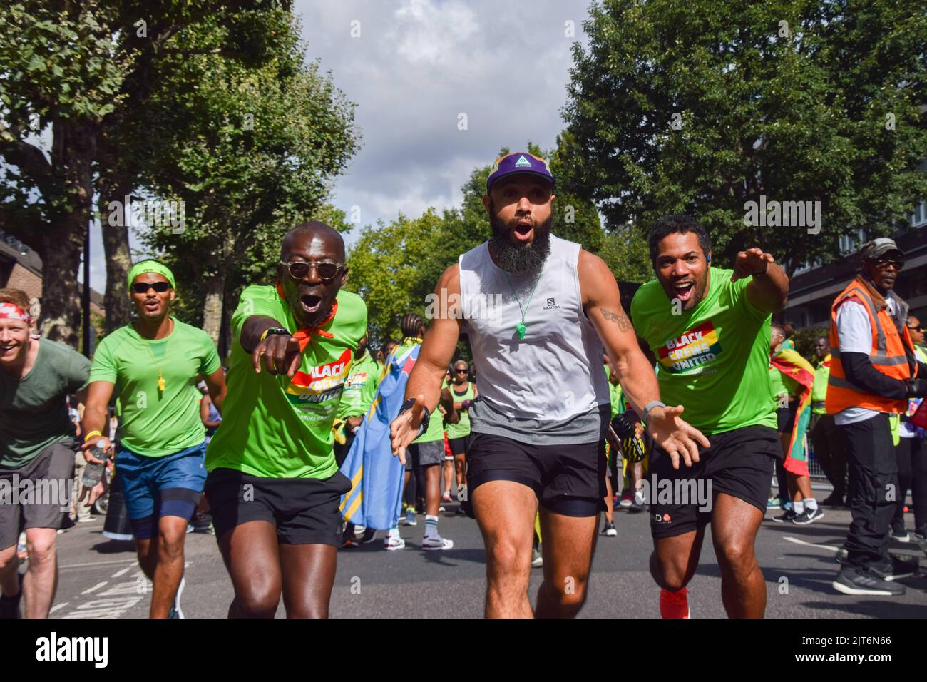 London, UK. 28th August 2022. Carnival Run participants kick off the opening day parade as Notting Hill Carnival returns after a two-year absence. Credit: Vuk Valcic/Alamy Live News Stock Photo