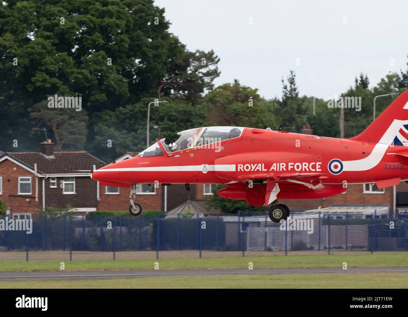 HAWARDEN, UK, 28TH AUGUST 2022: Red Arrow jet retuens to Hawarden airport with part of canopy missing following a bird strike Stock Photo