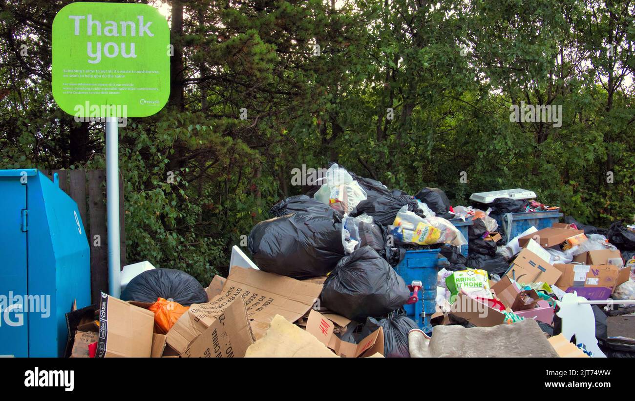 Council collection days hires stock photography and images Alamy