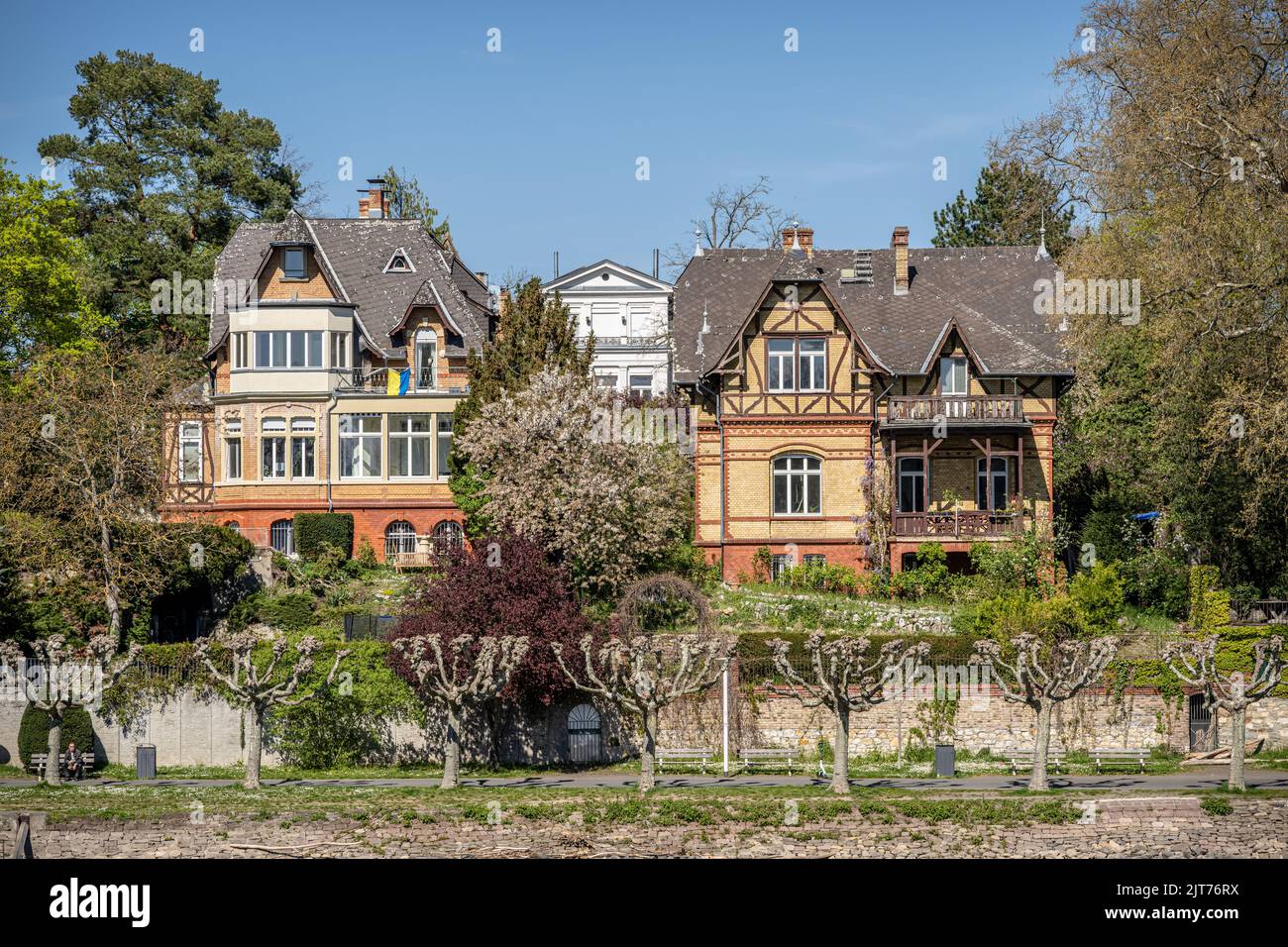Brickwork balcony hi-res stock photography and images - Alamy