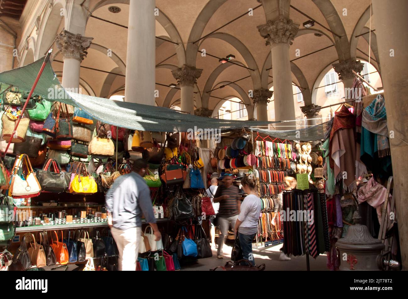 Florence leather bag stall hires stock photography and images Alamy