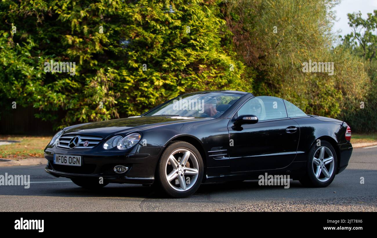 Mercedes sl 350 hi-res stock photography and images - Alamy