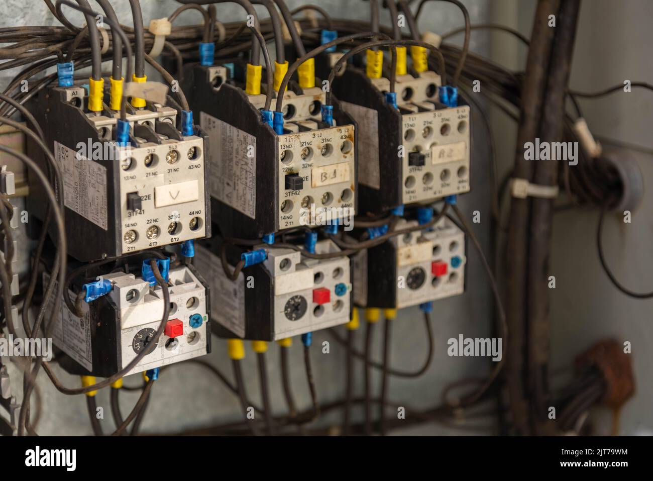 Electronic equipment and components. Electric motors and capacitors. Electronic control panel