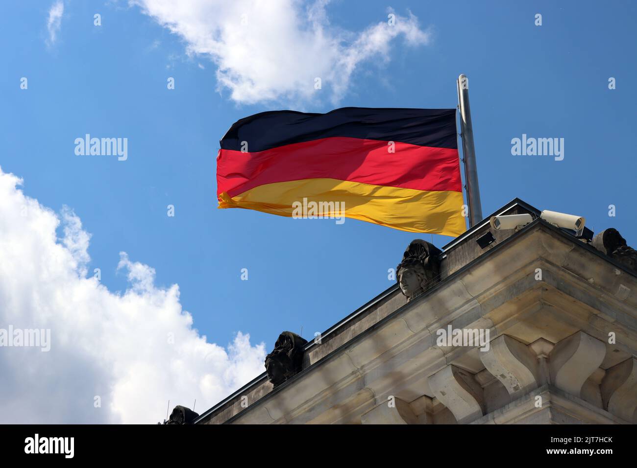 Aussichtsterrasse des Reichstages mit Deutschlandflagge, Deutschland