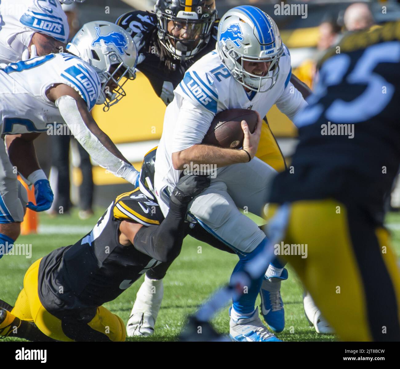 Minkah Fitzpatrick Pittsburgh Steelers Unsigned Home Jersey Action Photograph