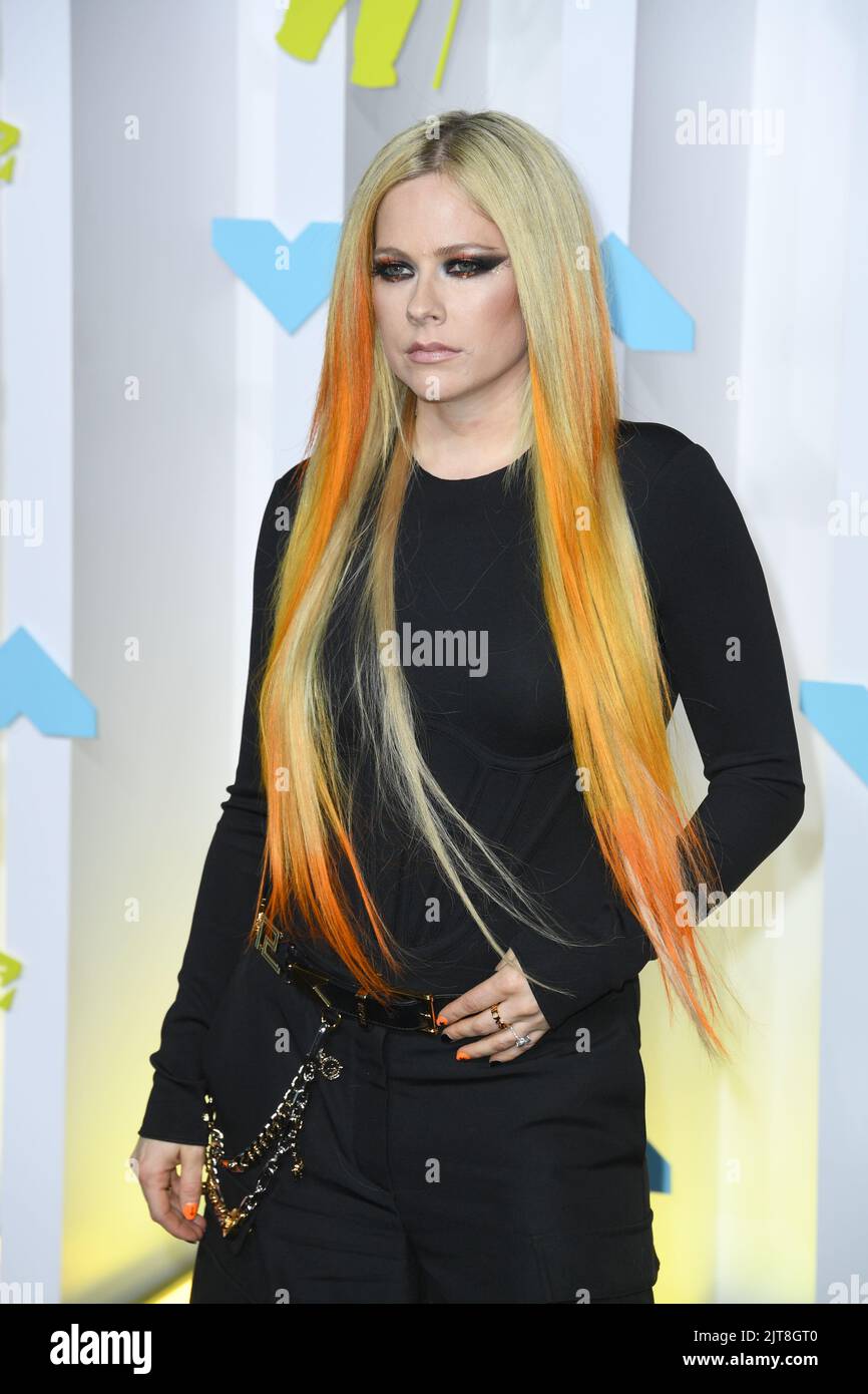 Avril Lavigne attending the MTV Video Music Awards 2022 held at the Prudential Center in Newark