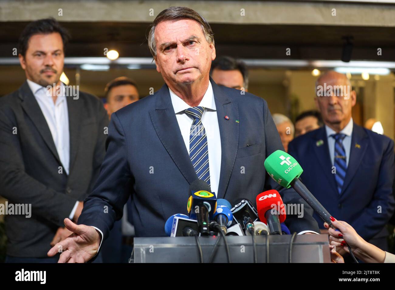 Sao Paulo, Brazil. 28th Aug, 2022. The President of Brazil Jair Bolsonaro is seen arriving at the debate between the candidates for the Presidency of the Republic at the headquarters of Grupo Bandeirantes in the Morumbi neighborhood in the southern region of São Paulo on Sunday night, 28. Credit: Brazil Photo Press/Alamy Live News Credit: Brazil Photo Press/Alamy Live News Stock Photo
