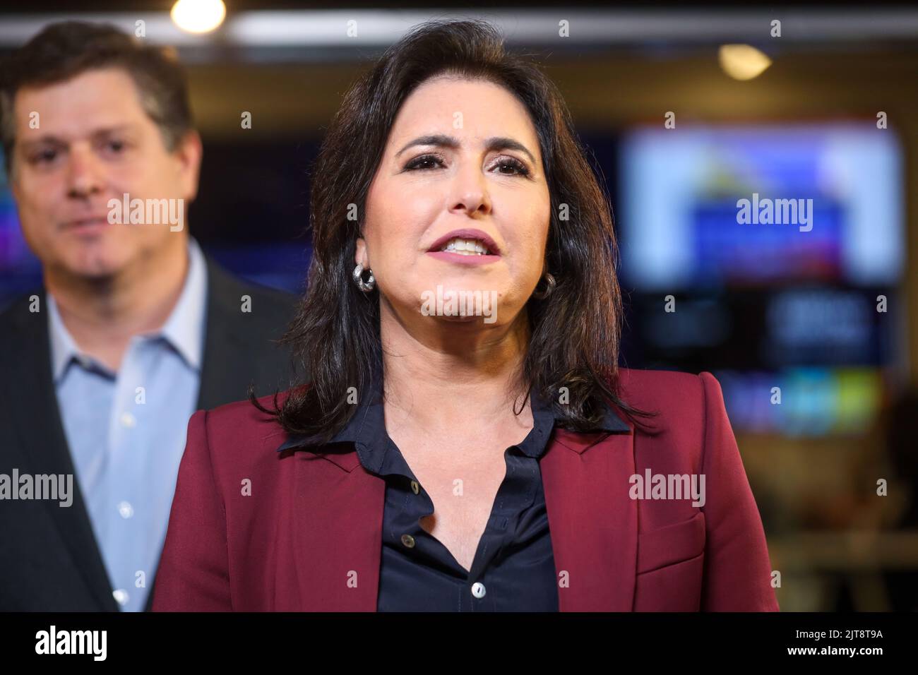 Sao Paulo, Brazil. 28th Aug, 2022. Simone Tebet is seen arriving at the debate between the candidates for the Presidency of the Republic of Brazil at the Grupo Bandeirantes headquarters in the Morumbi neighborhood in the southern region of São Paulo on the night of this Sunday, 28. Credit: Brazil Photo Press/Alamy Live News Credit: Brazil Photo Press/Alamy Live News Stock Photo