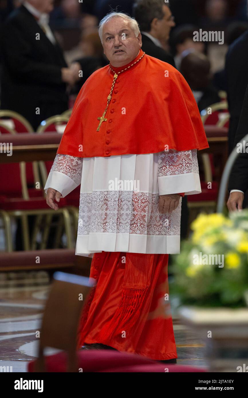 Vatican City, Vatican, 27 August 2022.  the newly elected cardinal Jean Marc Aveline arrives for the  consistory ceremony in the Saint Peter's Basilica. Pope Francis creates 20 new cardinals at his eighth Consistory. Credit: Maria Grazia Picciarella/Alamy Live News Stock Photo