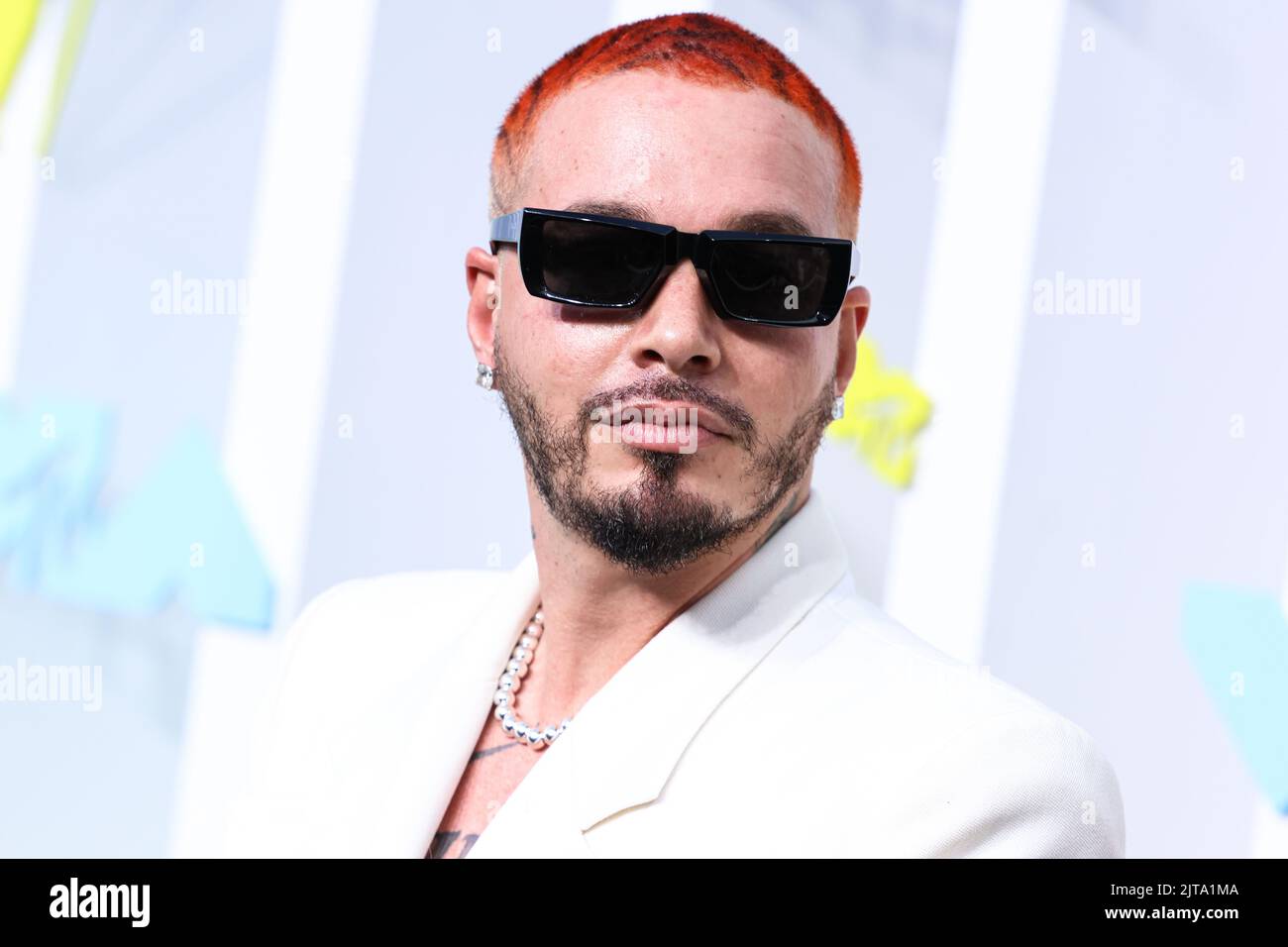 NEWARK, NEW JERSEY, USA - AUGUST 28: J Balvin arrives at the 2022 MTV ...