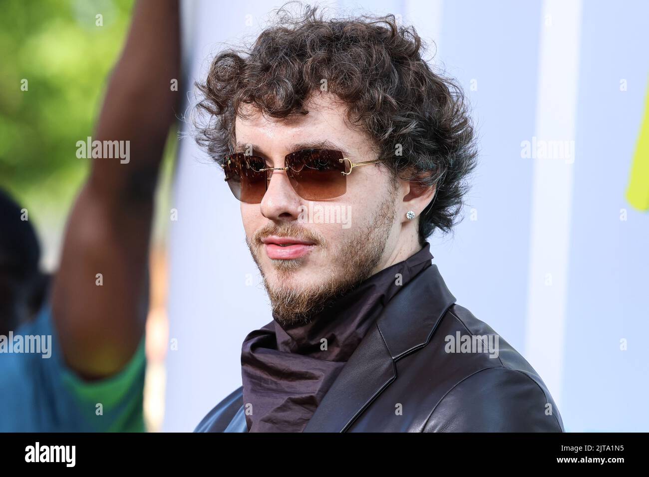 NEWARK, NEW JERSEY, USA AUGUST 28 Jack Harlow arrives at the 2022