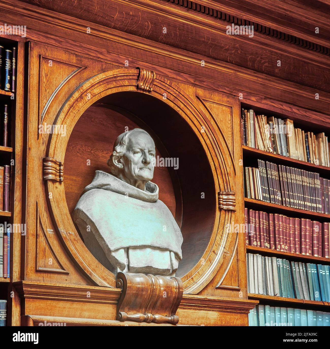 Busto de San Raimundo de Peñafort, 1895. Biblioteca del Palau Casades