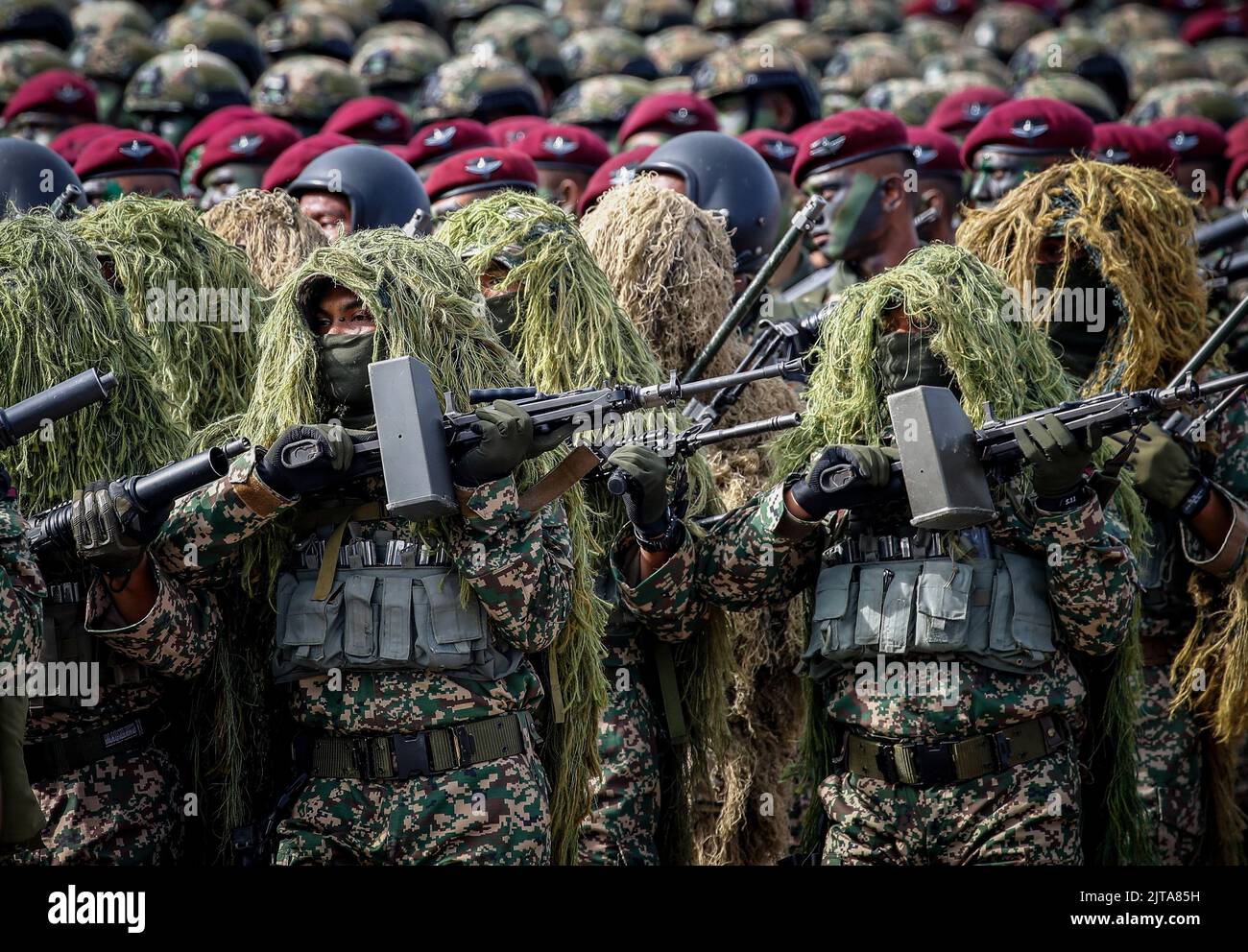 Malaysian army personnel hi-res stock photography and images - Alamy