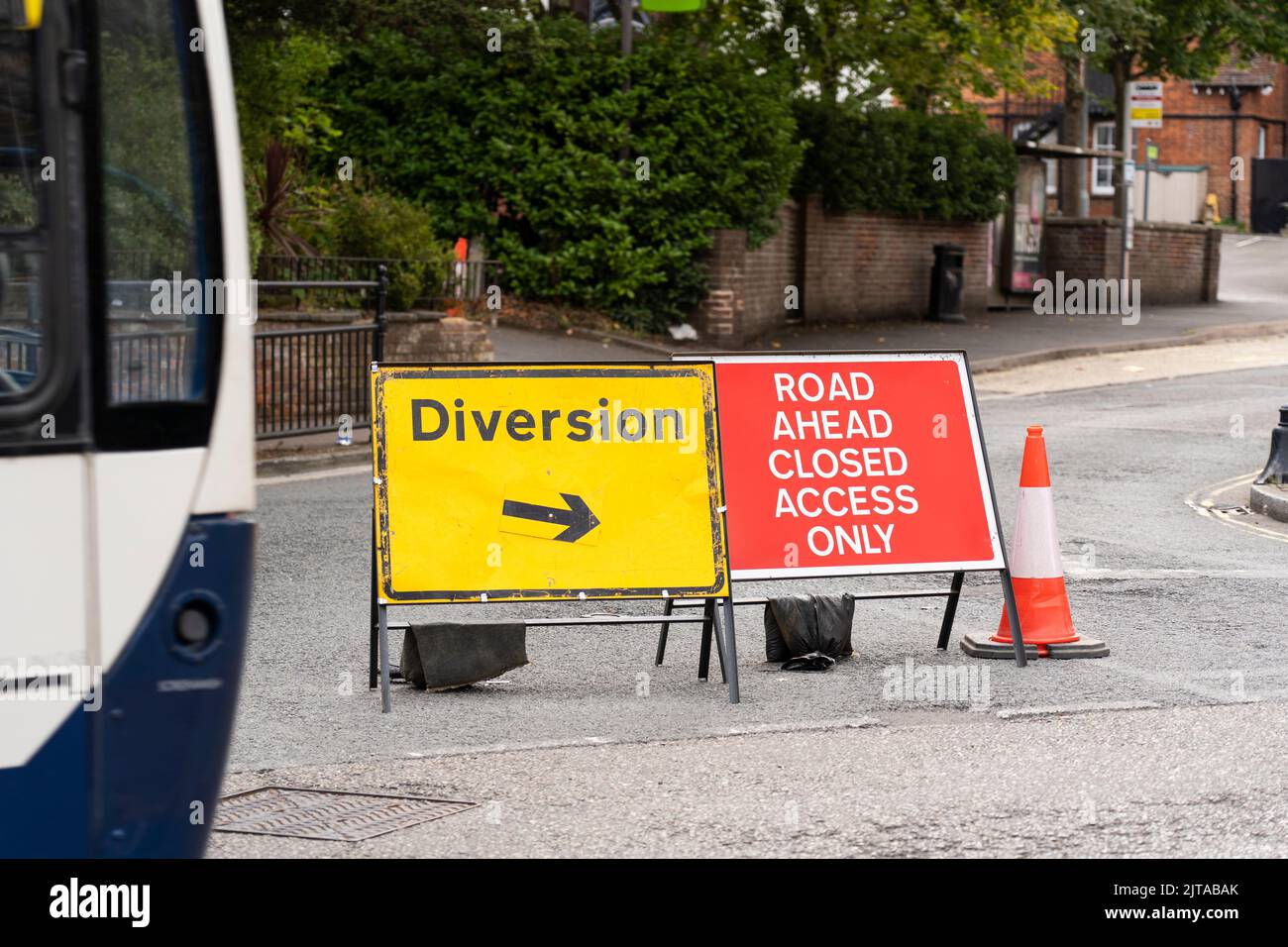 Bus diversion sign hires stock photography and images Alamy