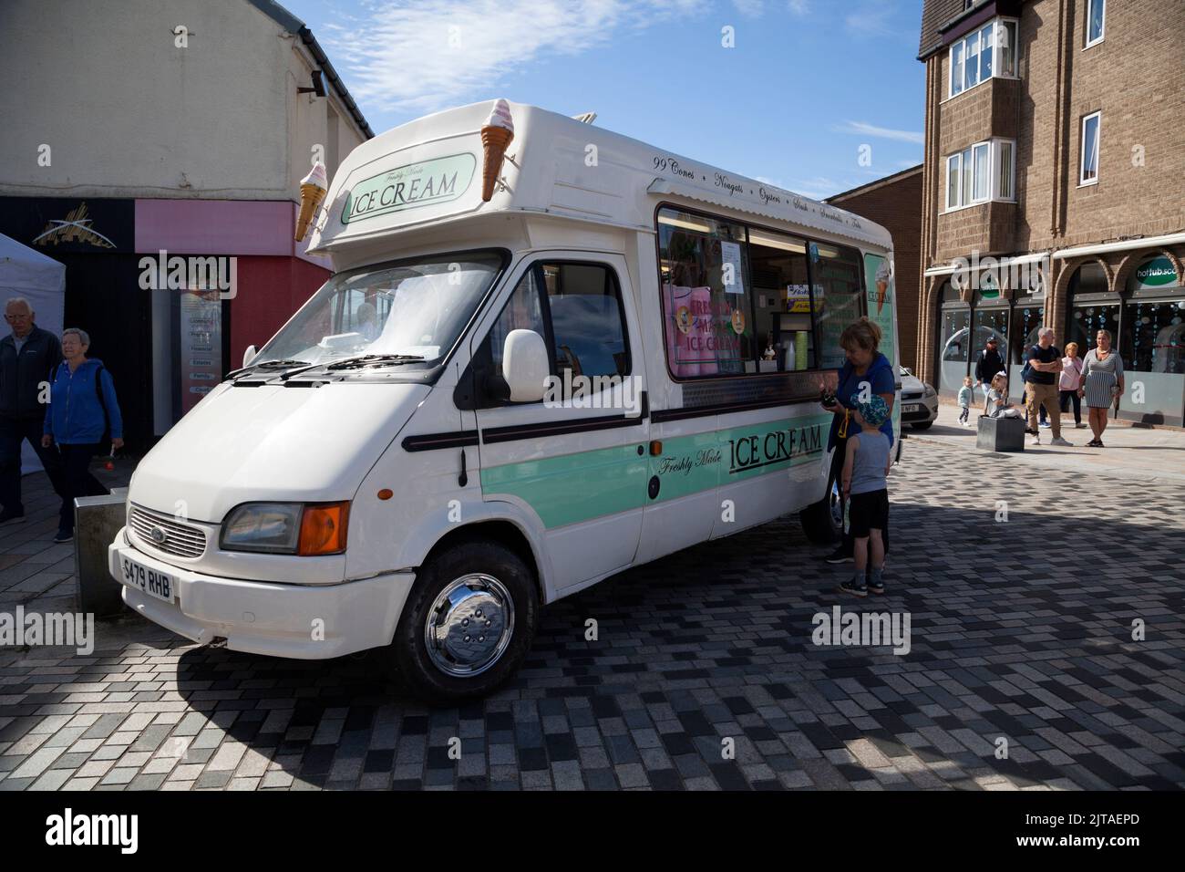 Ford van selling icecream in Colquhoun Square, Helensburgh, Scotland Stock Photo