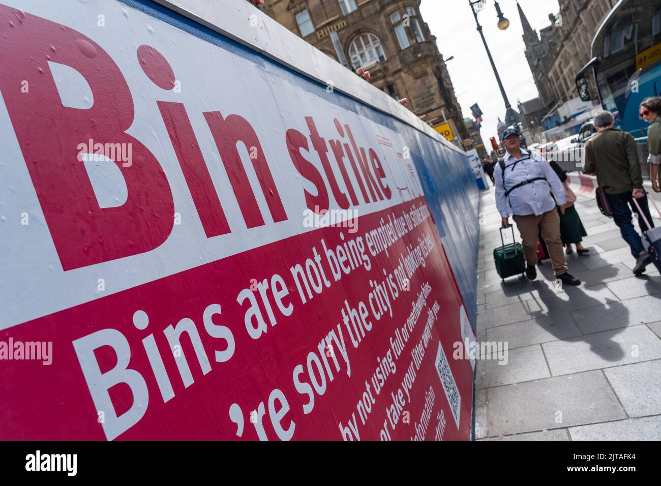 Edinburgh, Scotland, UK. 29th August 2022. Edinburgh bin men strike in