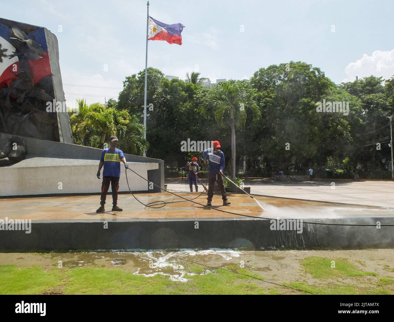 Manila, Philippines. 29th Aug, 2022. Manila maintenance team from the mayor's office clean up the Bonifacio Shrine. Maintenance workers from Manila LGU (Local Government Unit) use power washer to remove the dirt of the shrine. Bonifacio Shrine also called the Kartilya ng Katipunan or Heroes Park to commemorate Philippine revolutionary Andres Bonifacio, the founder and Supremo of the Katipunan. (Photo by Josefiel Rivera/SOPA Images/Sipa USA) Credit: Sipa USA/Alamy Live News Stock Photo