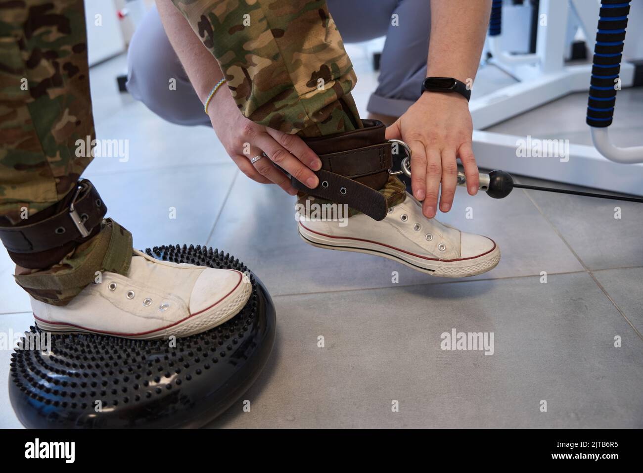 Ankles pillow hires stock photography and images Alamy