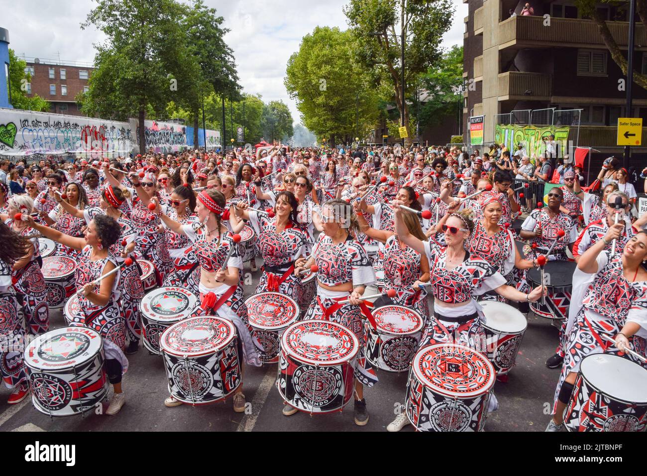 Samba player notting hill carnival hi-res stock photography and images ...