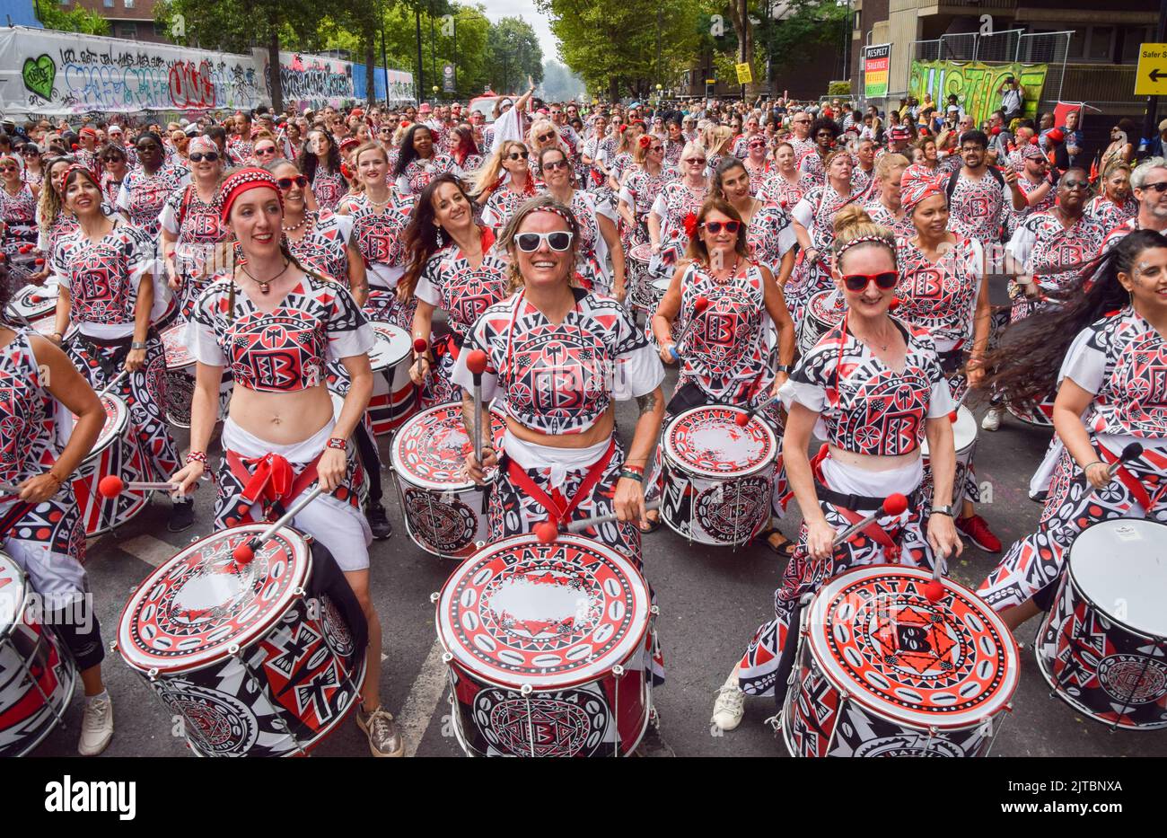 Samba player notting hill carnival hi-res stock photography and images ...