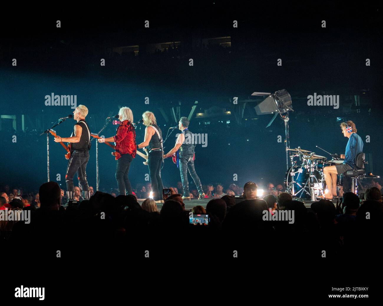 August 28, 2022, San Diego, California, USA: The rock band Leppard performs live in concert at Petco Park during The Stadium Tour. From left are Phil Collen, Joe Elliott, Rick Savage, Vivian Campbell, Rick Savage, and drummer Rick Allen. (Credit Image: © K.C. Alfred/ZUMA Press Wire) Stock Photo