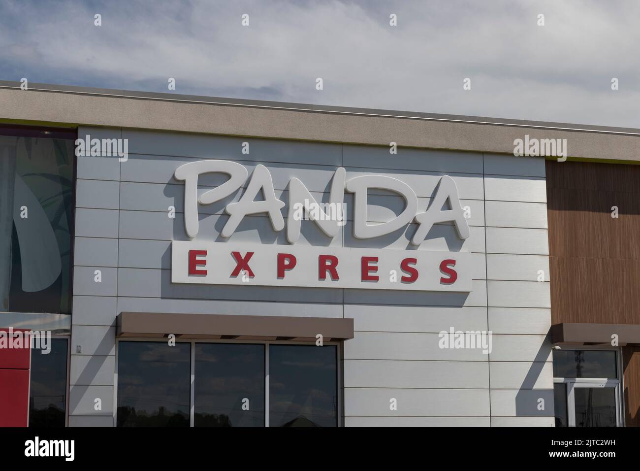 Muncie - Circa August 2022: Panda Express Fast Casual American Chinese