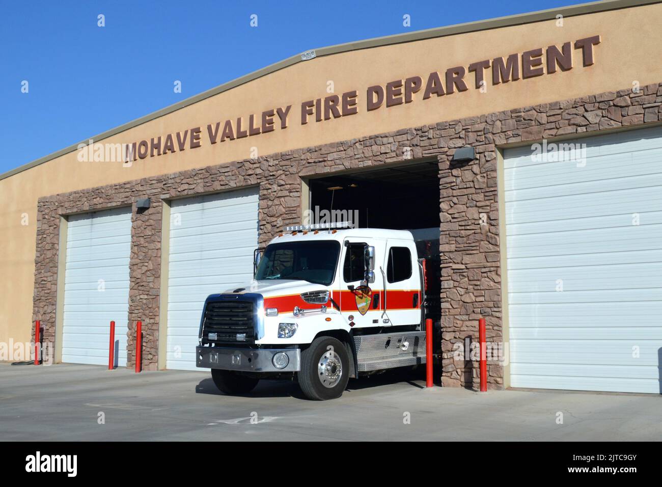 Emergency vehicle only sign hires stock photography and images Alamy