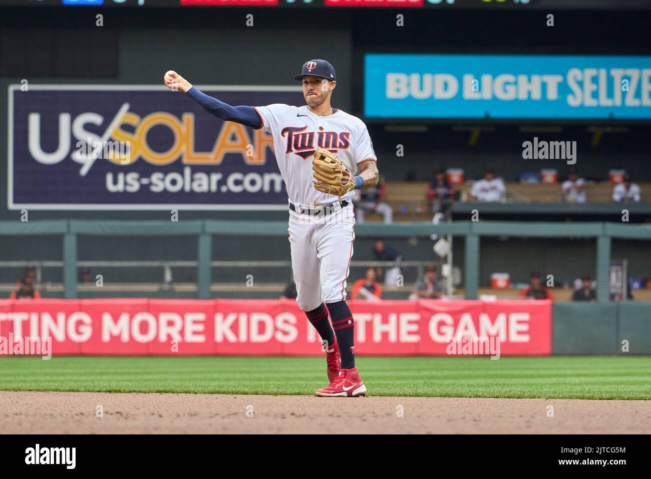Minneapolis, US, August 28 2022: Minnesota shortstop Carlos Correa (4 ...