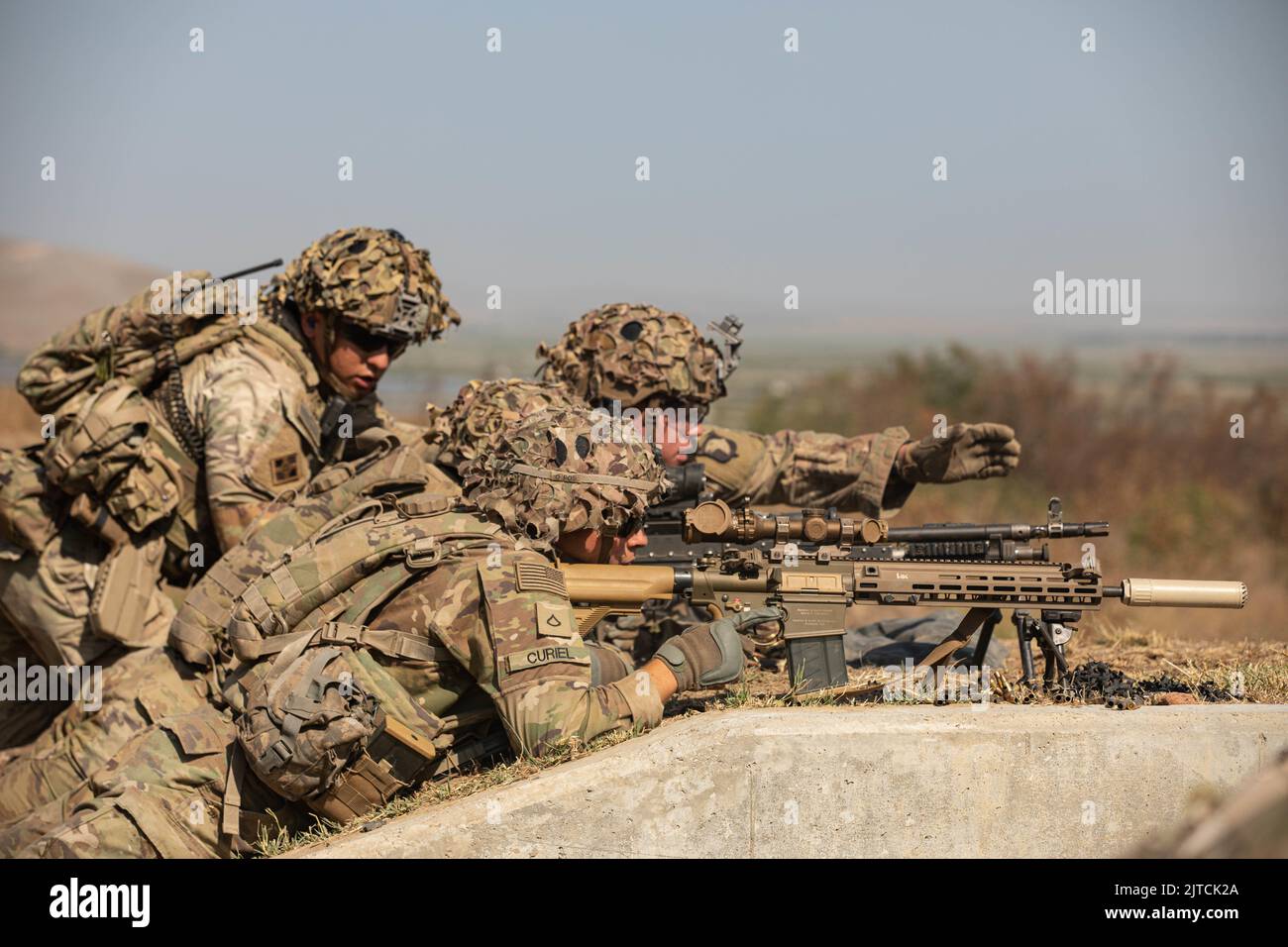101st airborne division air assault screaming hi-res stock photography ...