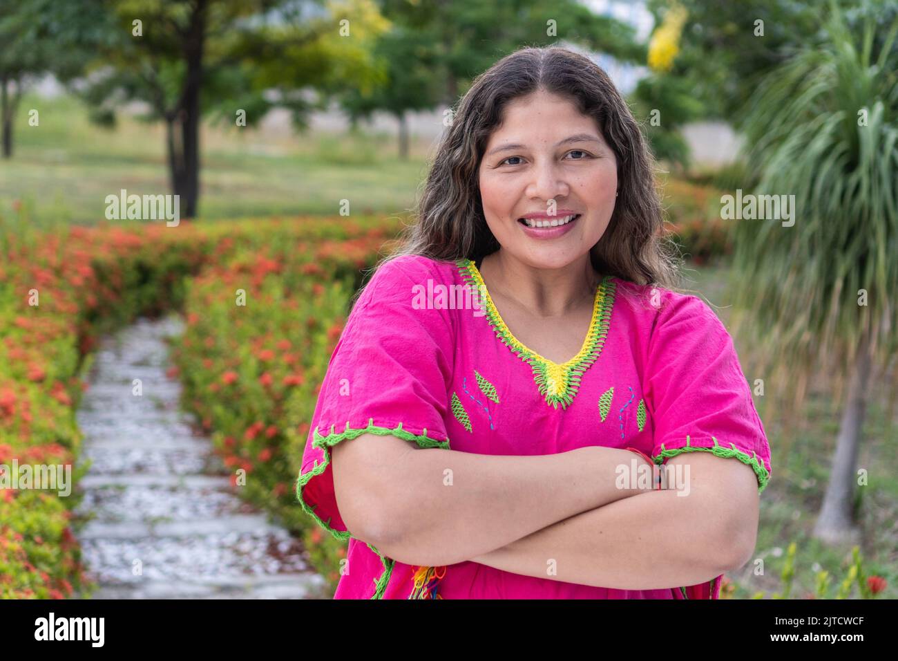 Indian women wearing traditional dress hi-res stock photography and ...