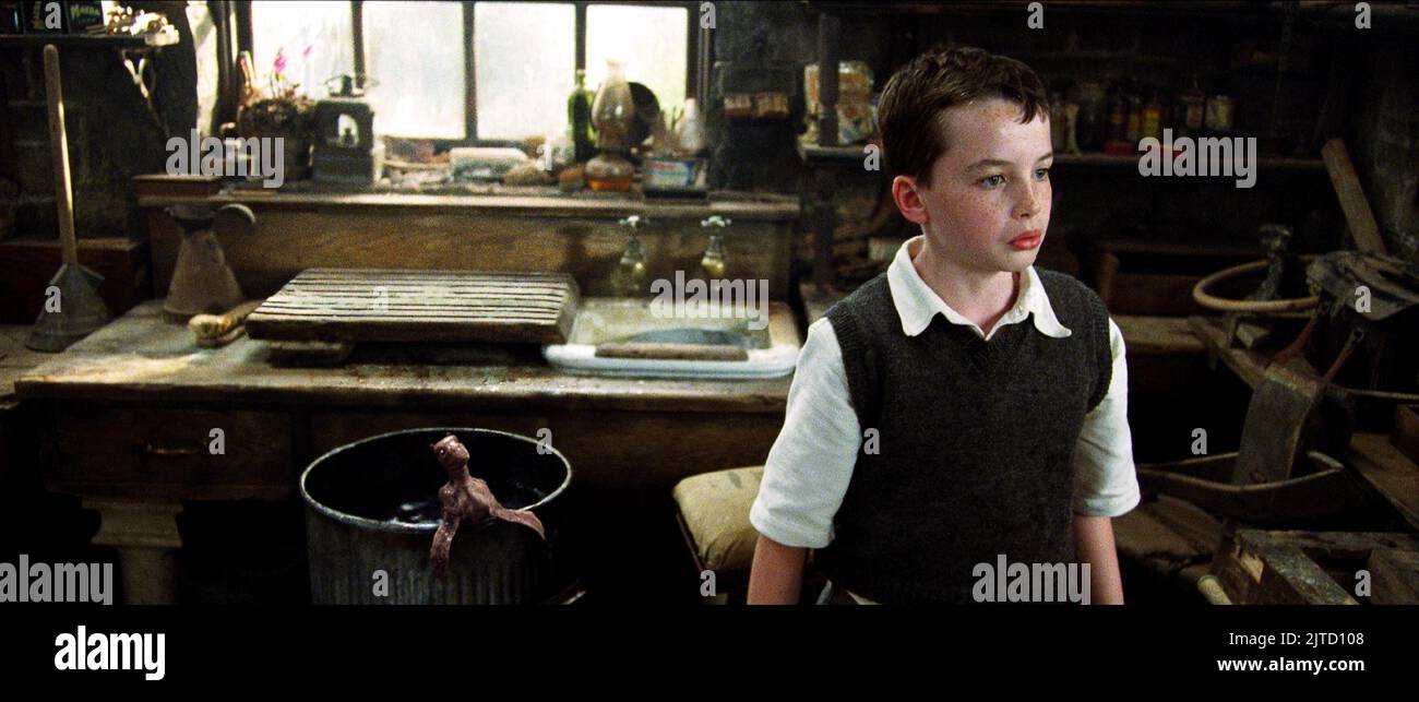 Alex etel crusoe water horse hires stock photography and images Alamy