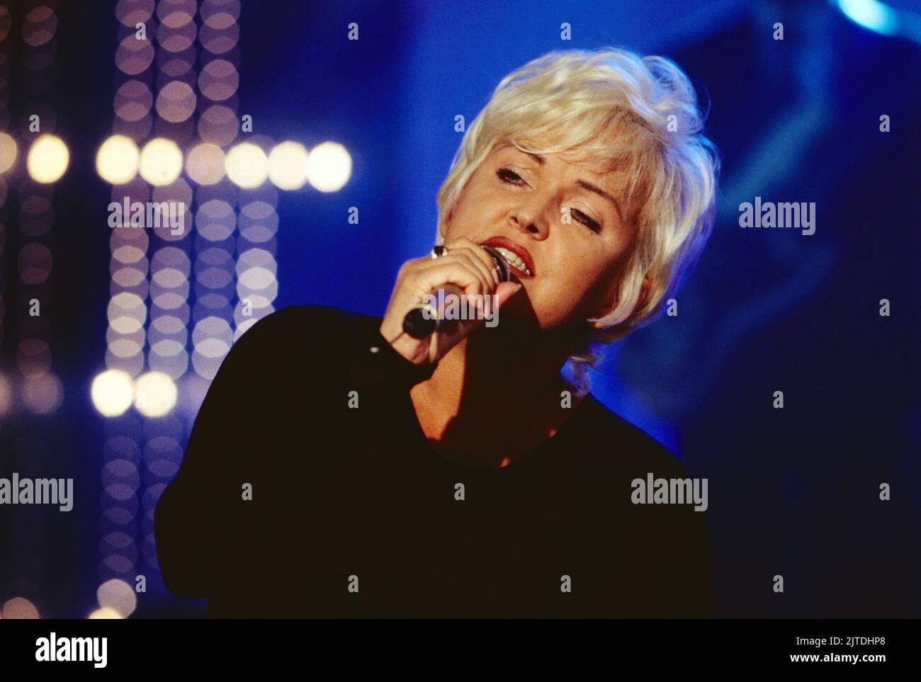 Angelika Milster, deutsche Sängerin, Schauspielerin und ...