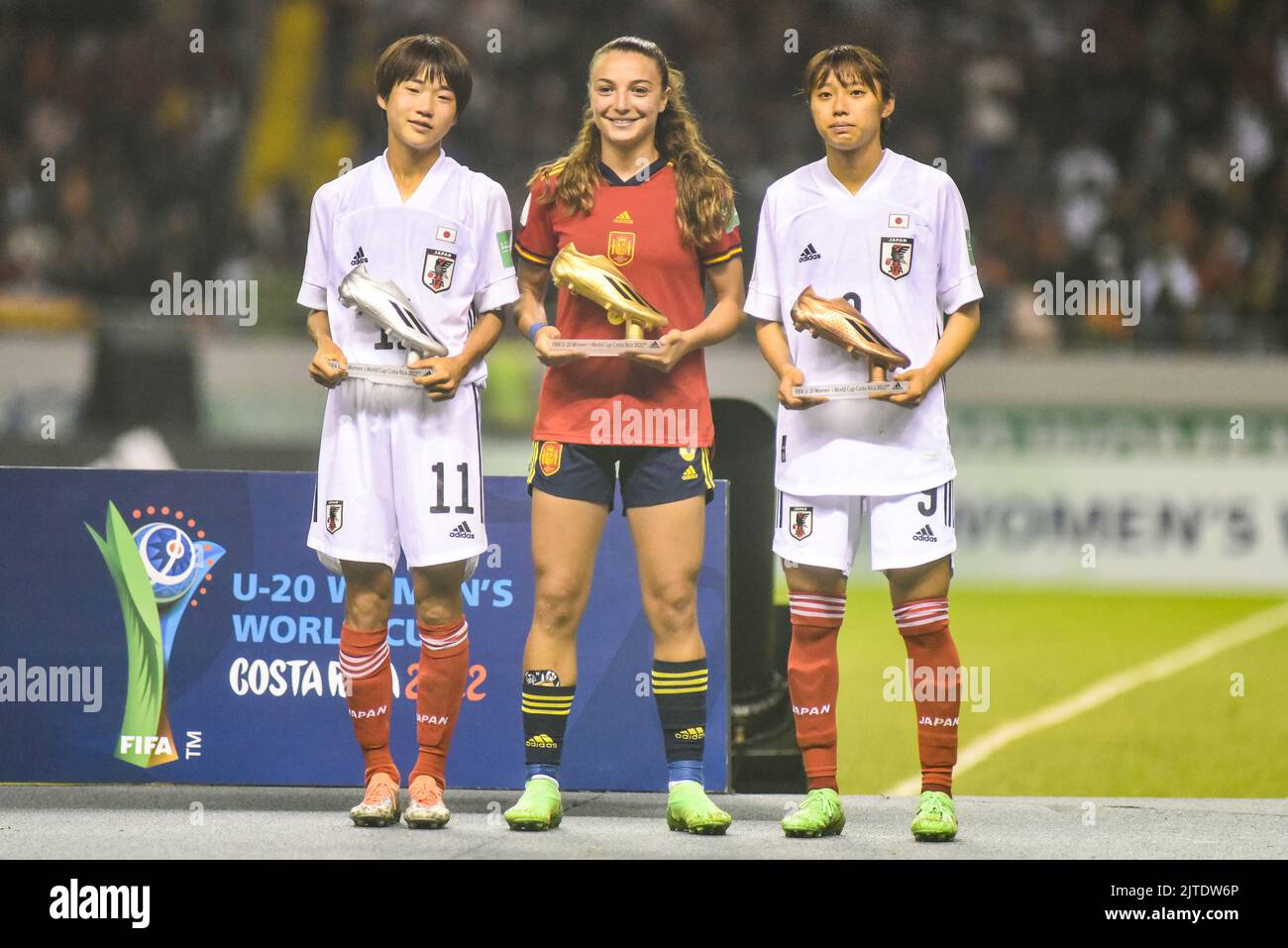 SAN JOSE, Costa Rica Silver Boot Award winner Maika Hamano, Golden