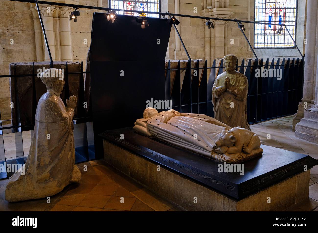 France, Cher (18), Bourges, St Etienne cathedral, UNESCO world heritage, the crypt, recumbent statue of Duc de Berry Stock Photo