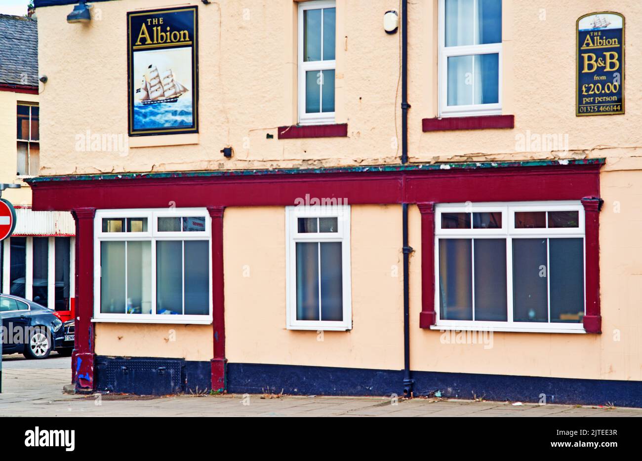 Closed Pub The Albion, Darlington, England Stock Photo Alamy
