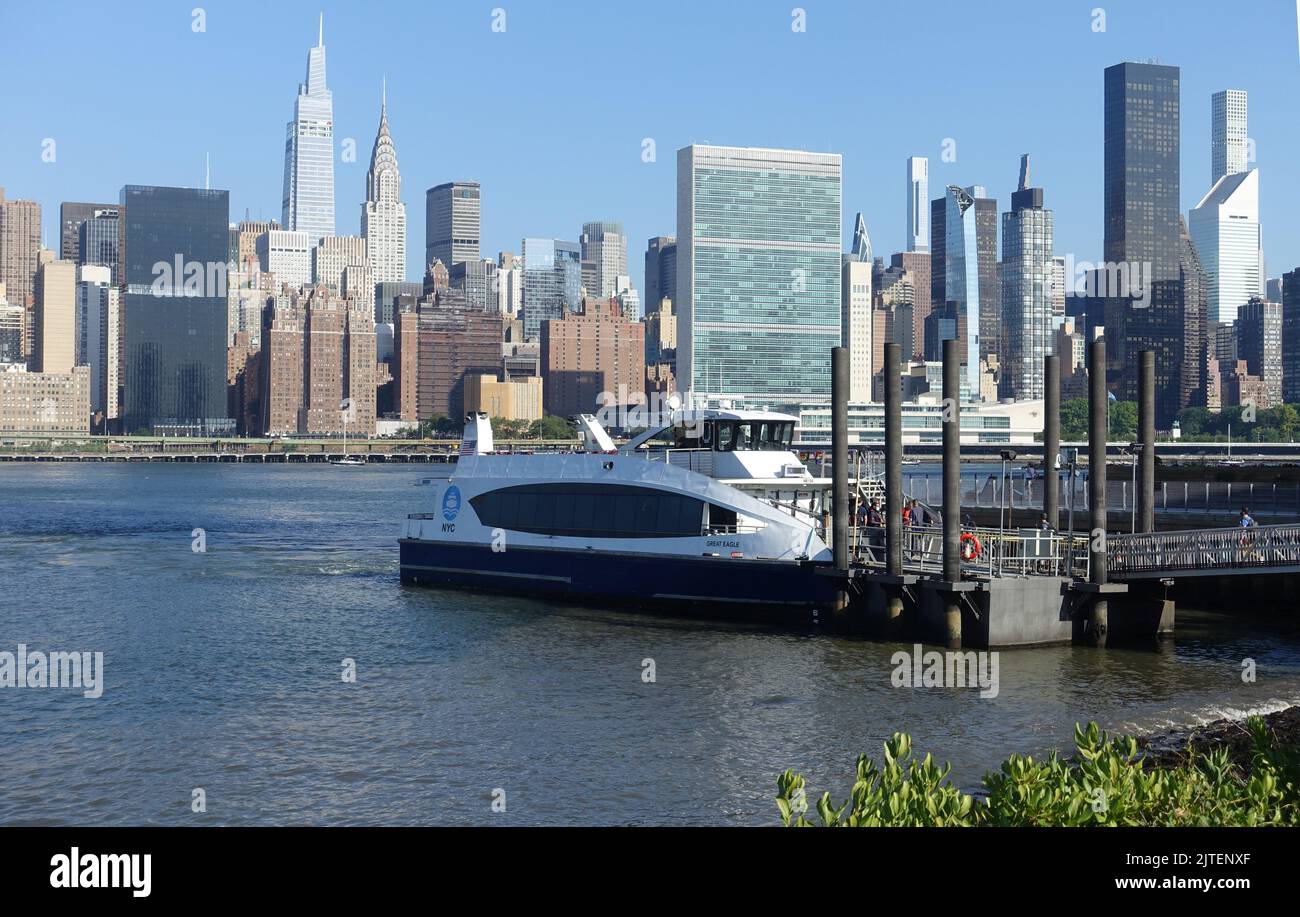 Manhattan skyline from Long Island, New York City, New York, USA Stock Photo