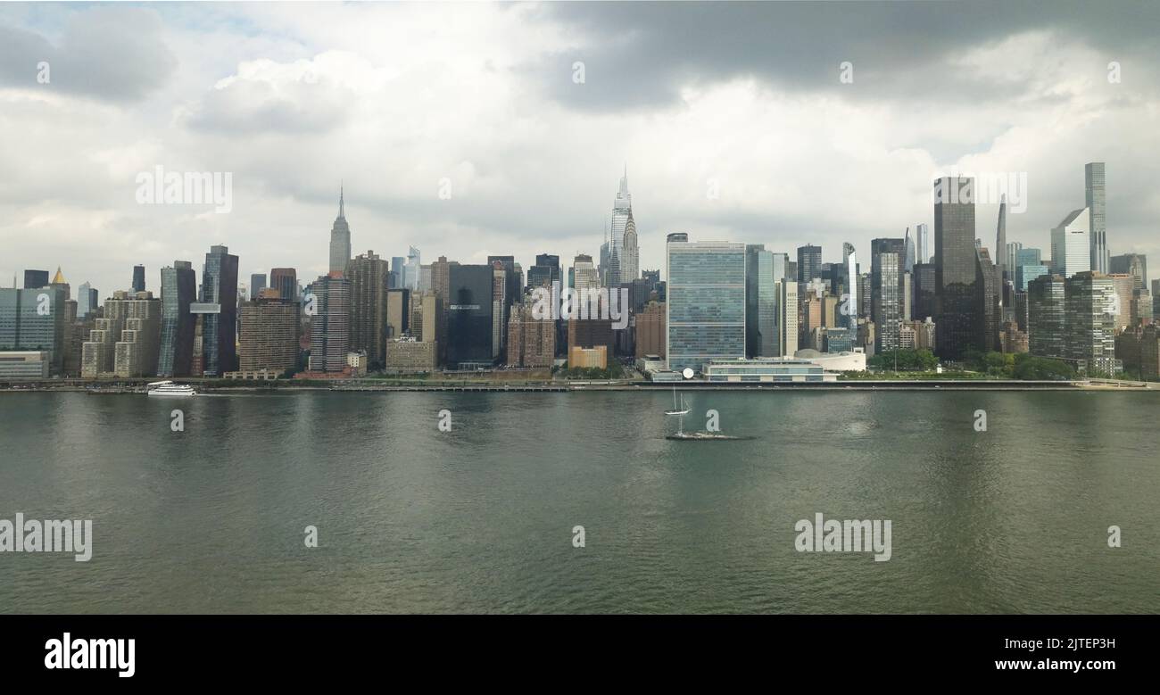 Manhattan skyline from Long Island, New York City, New York, USA Stock Photo
