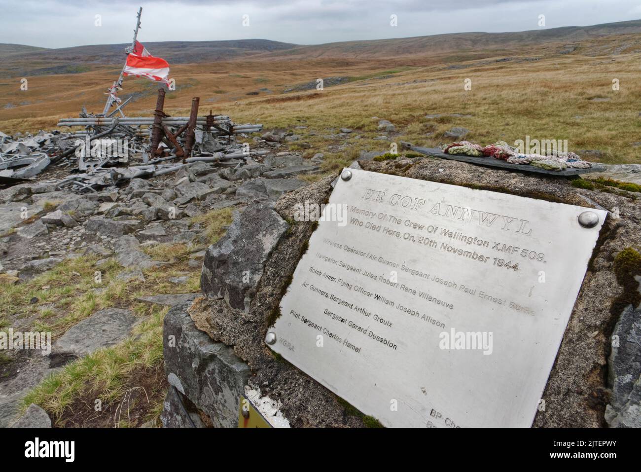 Memorial plaque and wreckage of Canadian Air Force WW II Wellington Bomber MF509 which crashed in 1944 at Carreg Coch, Brecon Beacons, Wales, UK, Oct Stock Photo