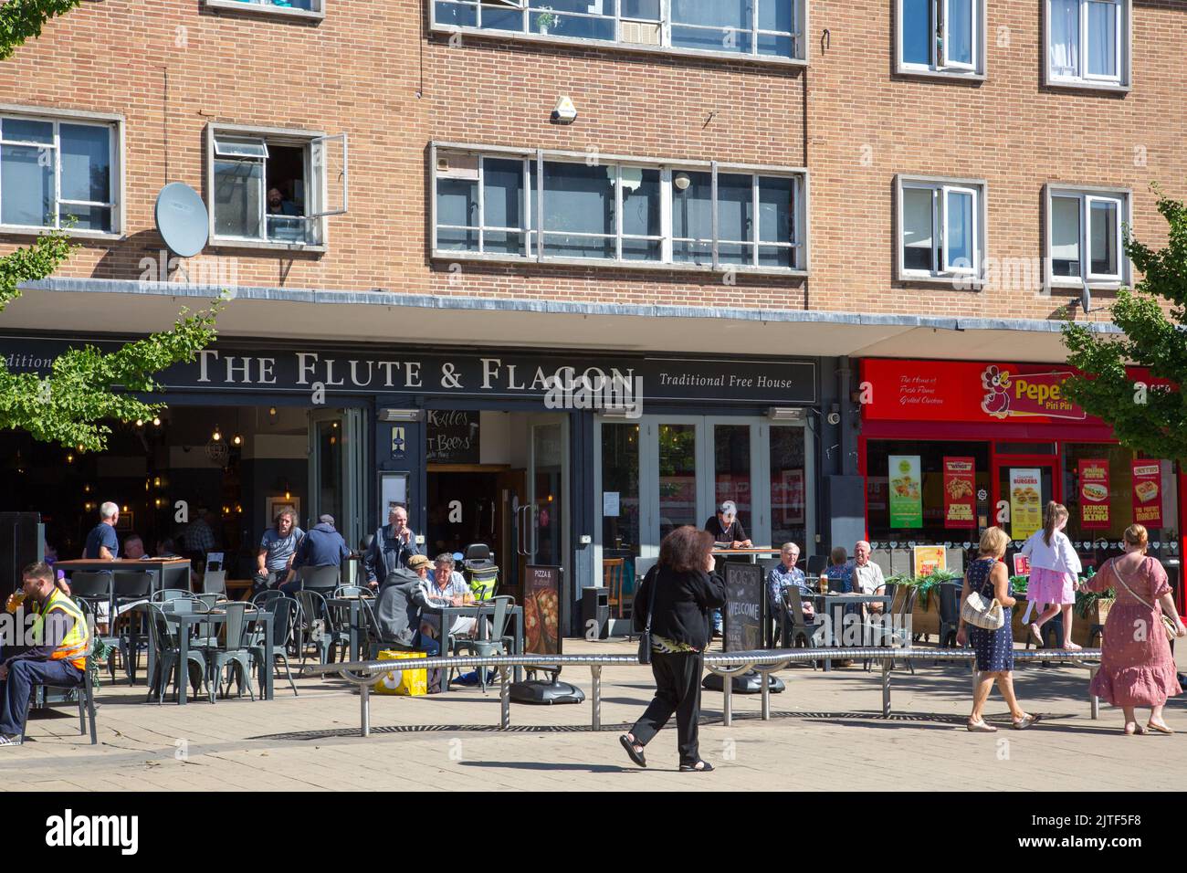 The Flute & Flagon, Solihull town centre Stock Photo Alamy