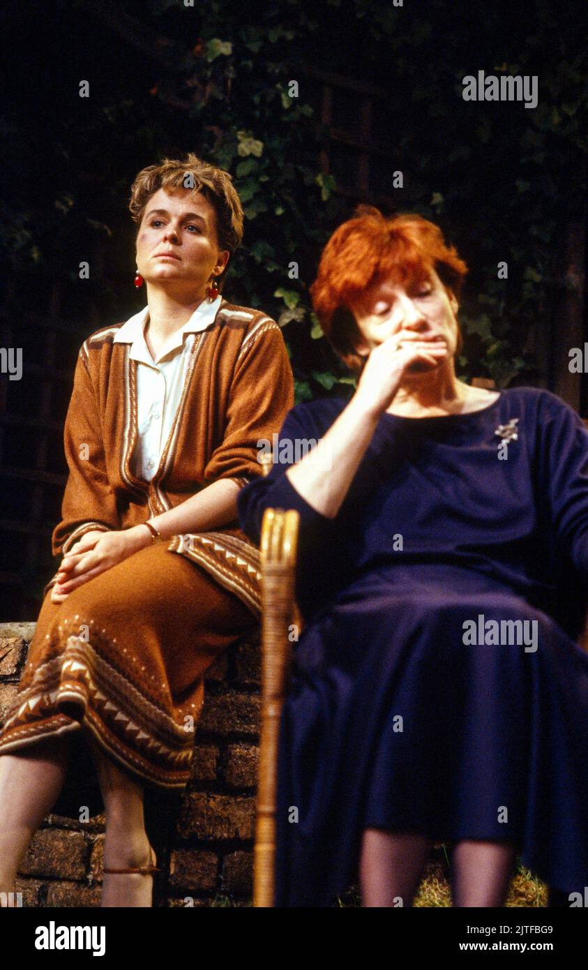 l-r: Sinead Cusack (Alice), Charlotte Cornwell (Judith) in ARISTOCRATS by Brian Friel at the Hampstead Theatre, London NW3  02/06/1988  set design: Gordon Stewart & Andrew Wood  costumes: Sheelagh Killeen  lighting: Paul Denby  director: Robin Lefevre Stock Photo