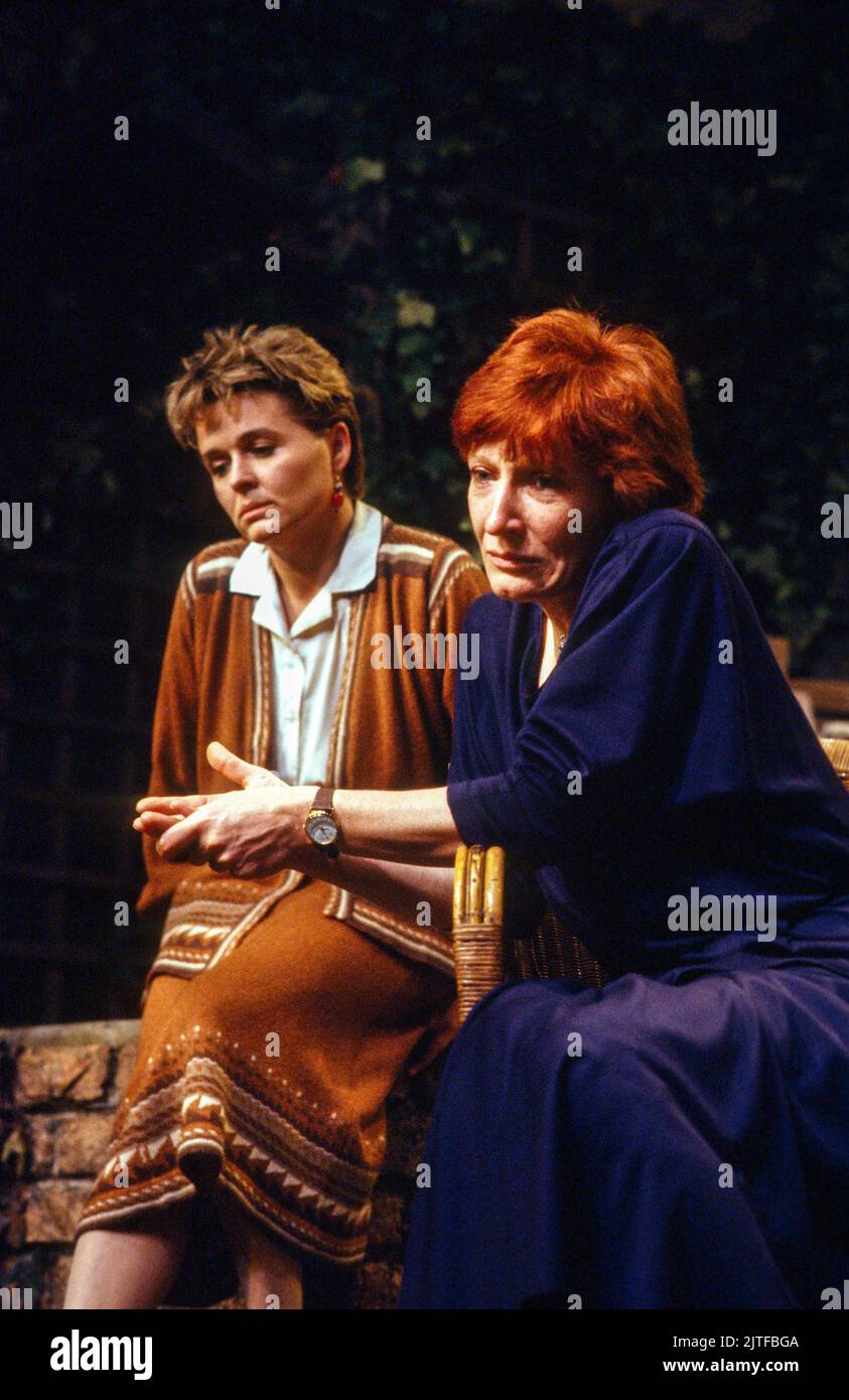 l-r: Sinead Cusack (Alice), Charlotte Cornwell (Judith) in ARISTOCRATS by Brian Friel at the Hampstead Theatre, London NW3  02/06/1988  set design: Gordon Stewart & Andrew Wood  costumes: Sheelagh Killeen  lighting: Paul Denby  director: Robin Lefevre Stock Photo