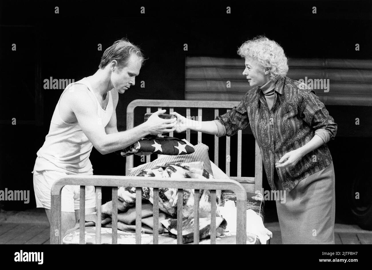Will Patton (Jake), Geraldine McEwan (Lorraine) in A LIE OF THE MIND by Sam Shepard at the Royal Court Theatre, London SW1  14/10/1987  music: Stephen Warbeck  design: Paul Brown  lighting: Christopher Toulmin  director: Simon Curtis Stock Photo