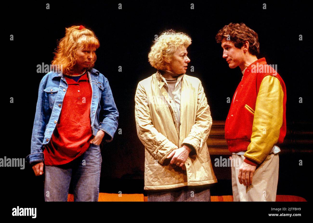 l-r: Rudi Davies (Sally), Geraldine McEwan (Lorraine), Paul McGann (Frankie) in A LIE OF THE MIND by Sam Shepard at the Royal Court Theatre, London SW1  14/10/1987  music: Stephen Warbeck  design: Paul Brown  lighting: Christopher Toulmin  director: Simon Curtis Stock Photo