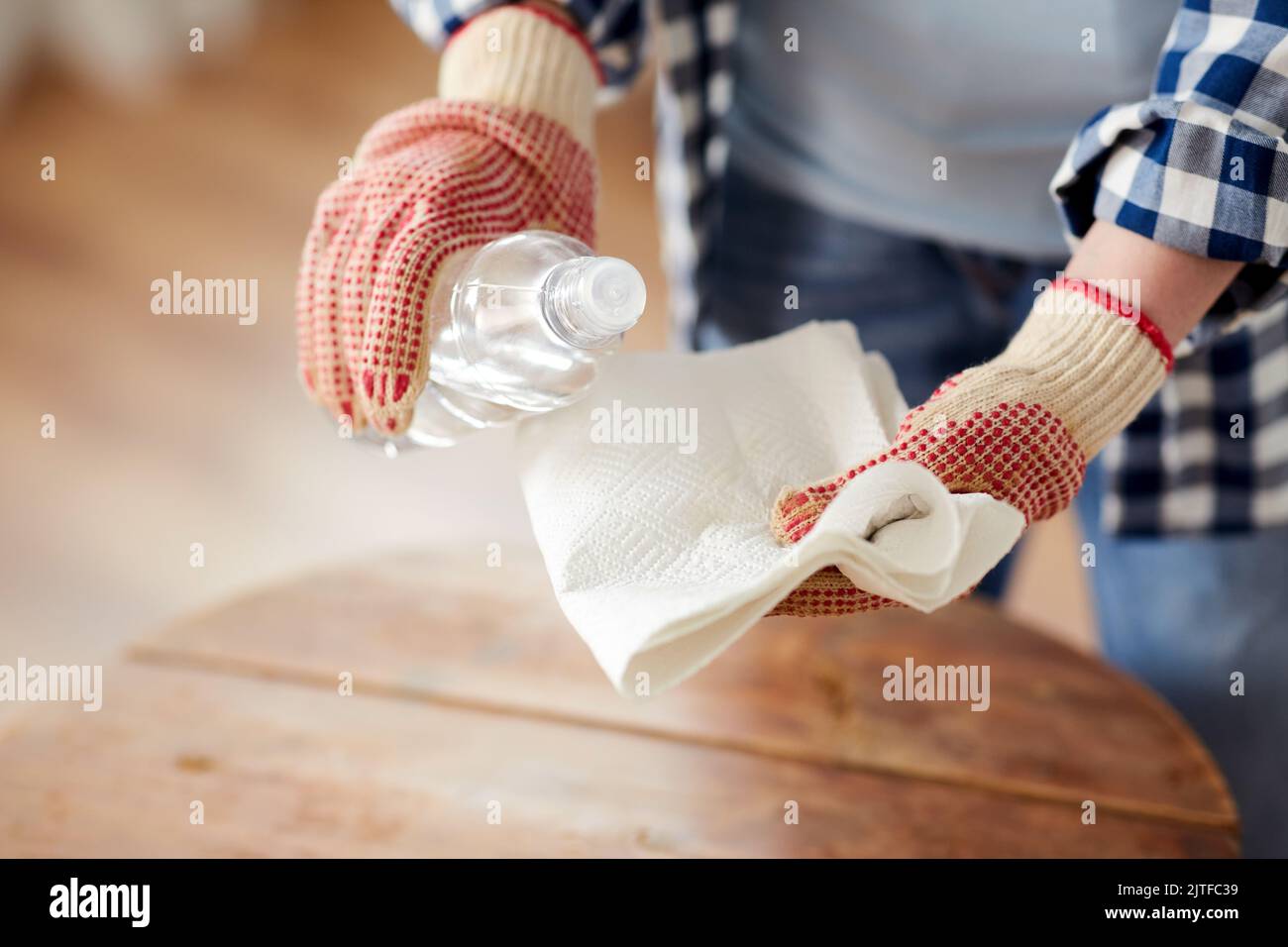 Solvent degreasing hires stock photography and images Alamy