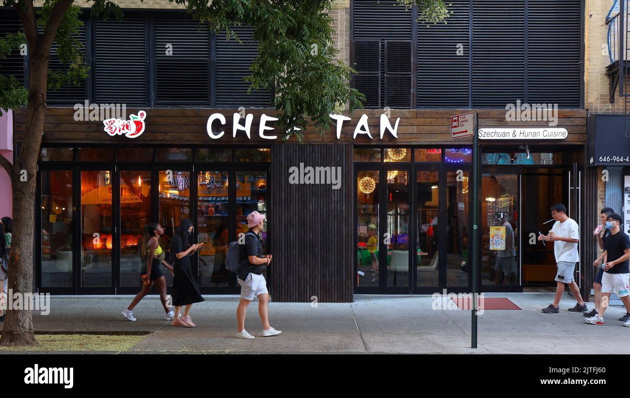 Chef Tan, 37 St Marks Pl, New York, NYC storefront photo of a Hunan and Sichuan Chinese restaurant in Manhattan's East Village. Stock Photo