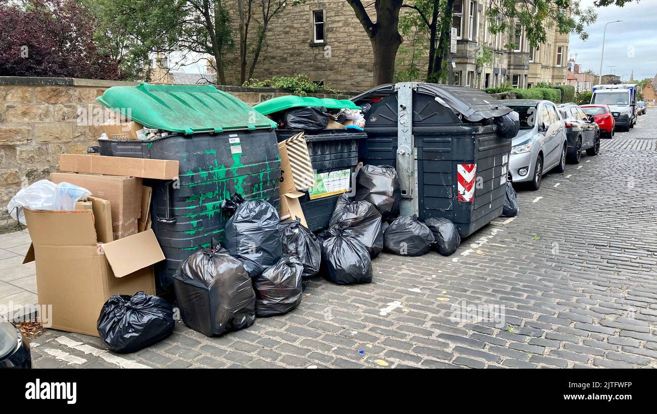 Edinburgh bin strikes hires stock photography and images Alamy