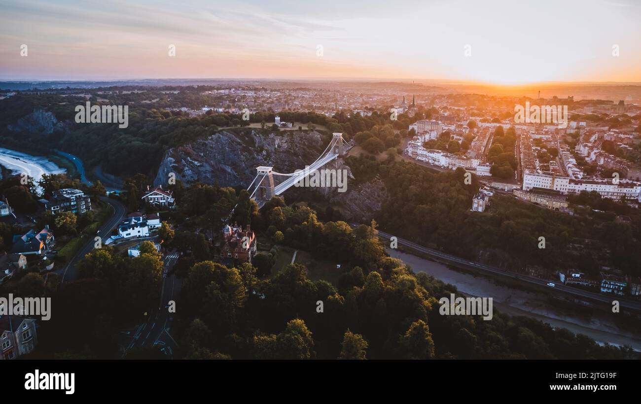 Clifton Suspension Bridge in Bristol Stock Photo - Alamy